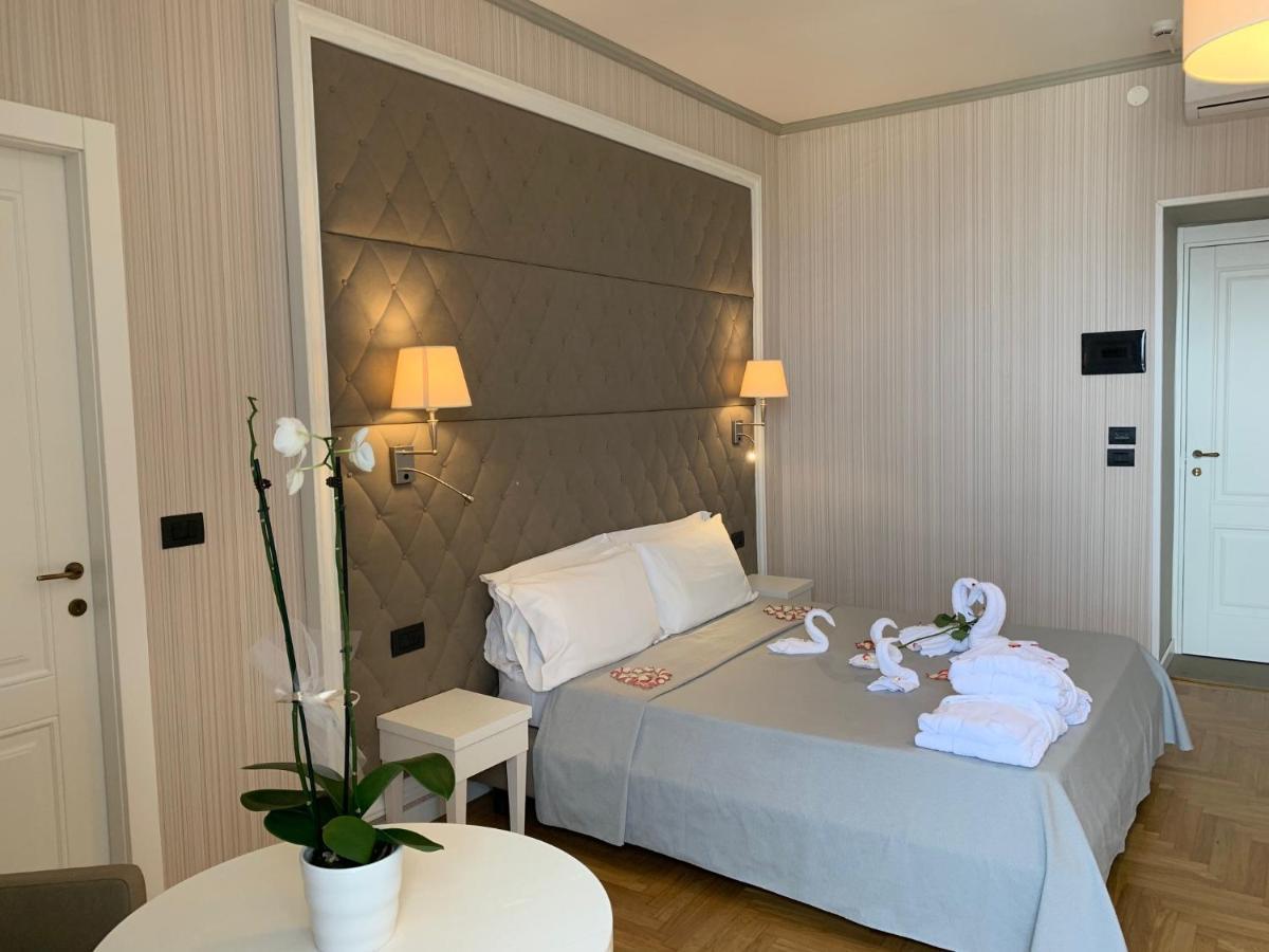 Spa & Wellness By Des Anglais " Accesso Spa Compreso" Sanremo Exterior foto